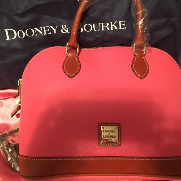 Dooney & Bourke Handbags - Final markdown Dooney & Bourke satchel purse